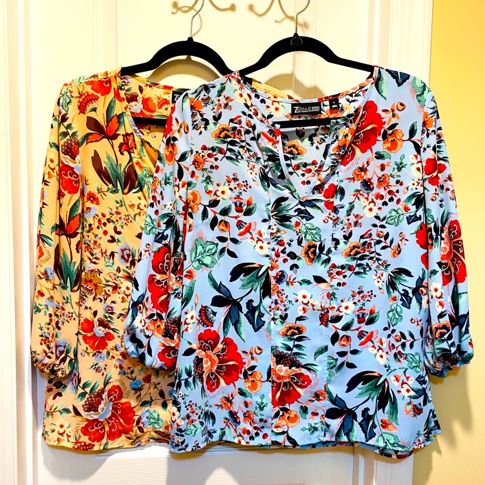 NY&Co 7th Ave Floral V-Neck Blouses. Set of 2
